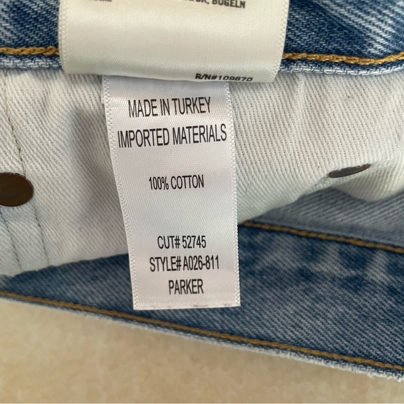 Agolde Parker Vintage Blue Denim Distressed Cut Off Shorts - 37760 - Picture 8 of 9